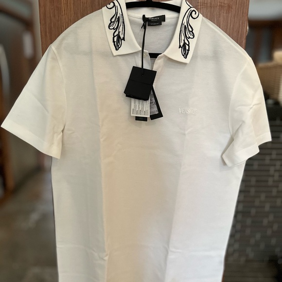 Brand New Taylor Fit Versace collar Shirt - Picture 2 of 12